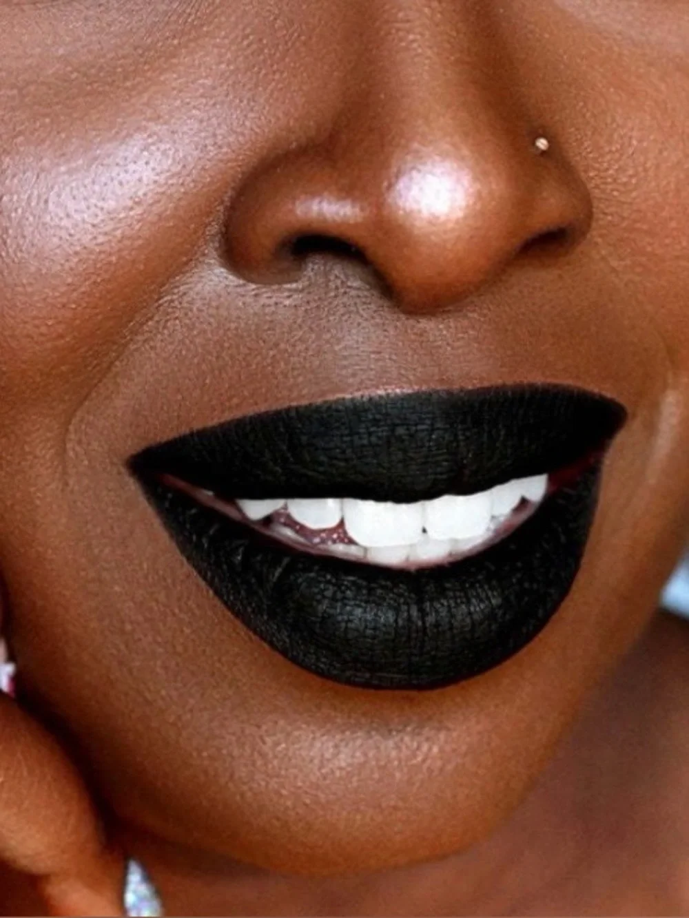 Juvia's Place  Liquid Lipstick in Dudu